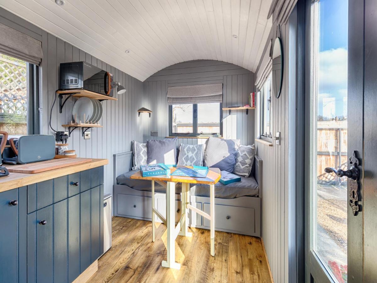 Pass The Keys Whitstable Shepherds Hut Minutes From The Harbour Екстер'єр фото