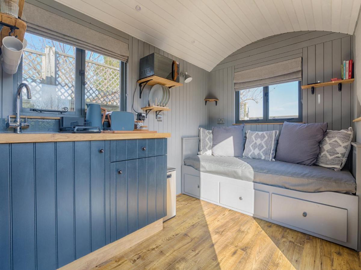 Pass The Keys Whitstable Shepherds Hut Minutes From The Harbour Екстер'єр фото