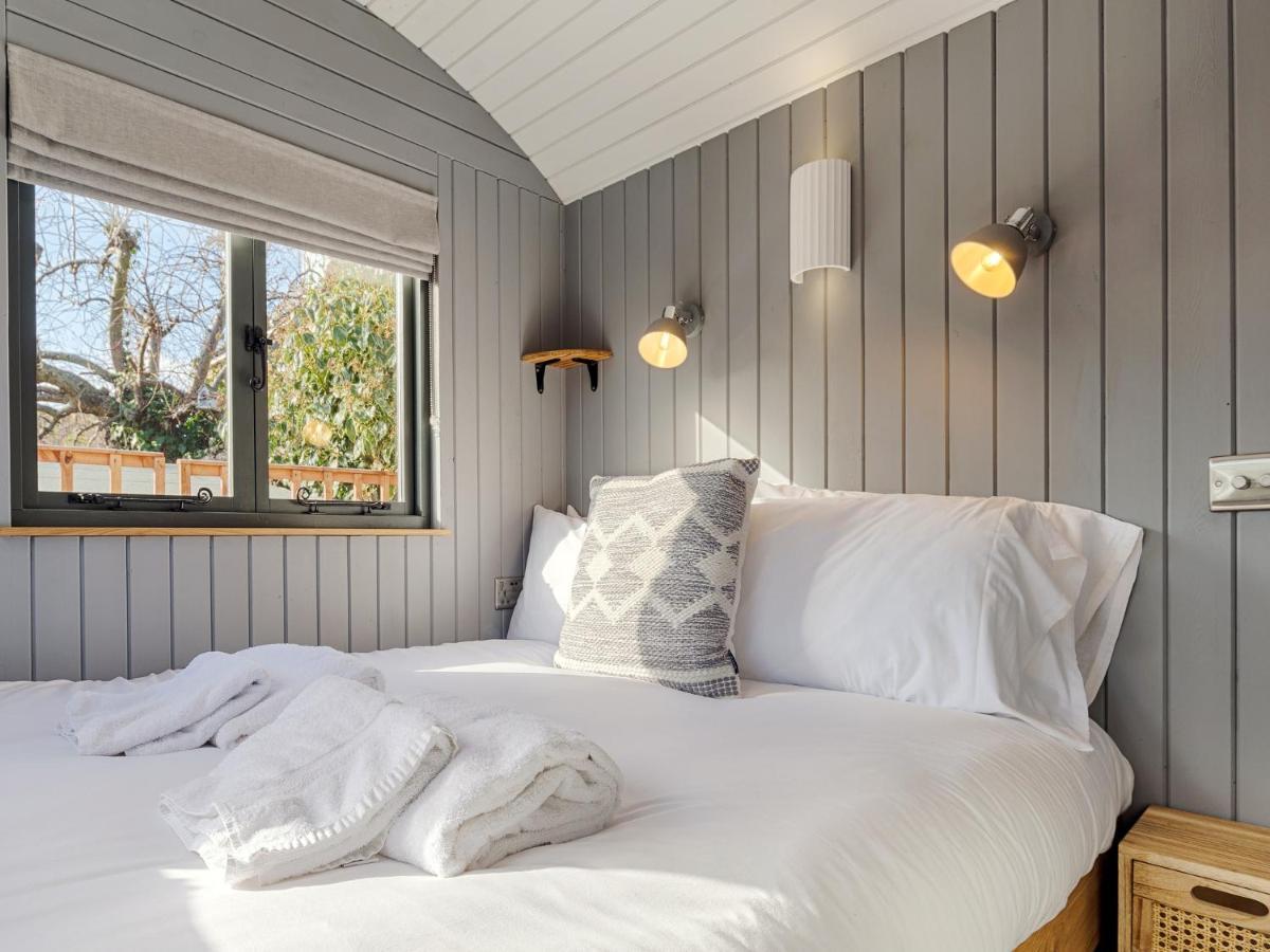 Pass The Keys Whitstable Shepherds Hut Minutes From The Harbour Екстер'єр фото